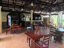DEN HOTEL TOTONOU SIEM REAP