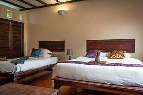 DEN HOTEL TOTONOU SIEM REAP