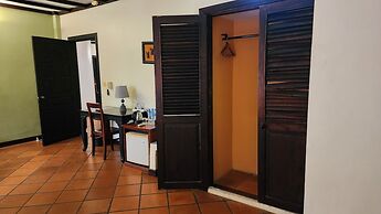 DEN HOTEL TOTONOU SIEM REAP