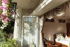 Window 1 Hotel