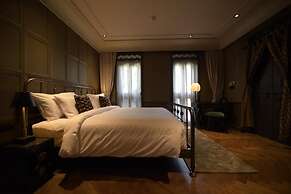 Hotel Verdigris