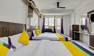 Itsy Hotels Satya Shree