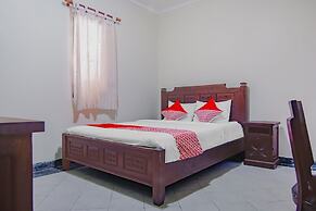 Hotel O Gayatri Residence