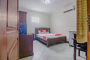 Hotel O Gayatri Residence