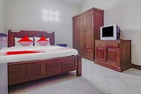 Hotel O Gayatri Residence