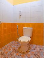OYO 92371 Bb House Japaris