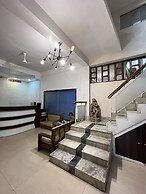 Hotel YSM Grand