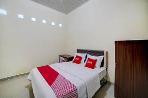 Hotel O Shine Guest House Syariah