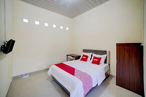 Hotel O Shine Guest House Syariah
