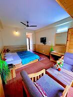 Amar Villa Manali