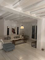 Luxurious Villa Oasis in Paros