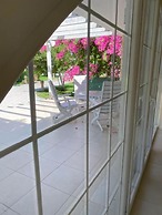 Nostrana Village