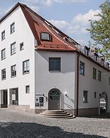 Limehome Dachau Konrad-Adenauer-Str