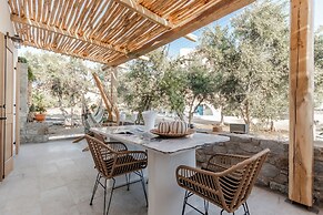 Naxian Serenity Suites