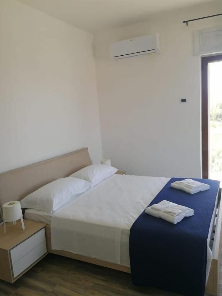 b&b Crispino
