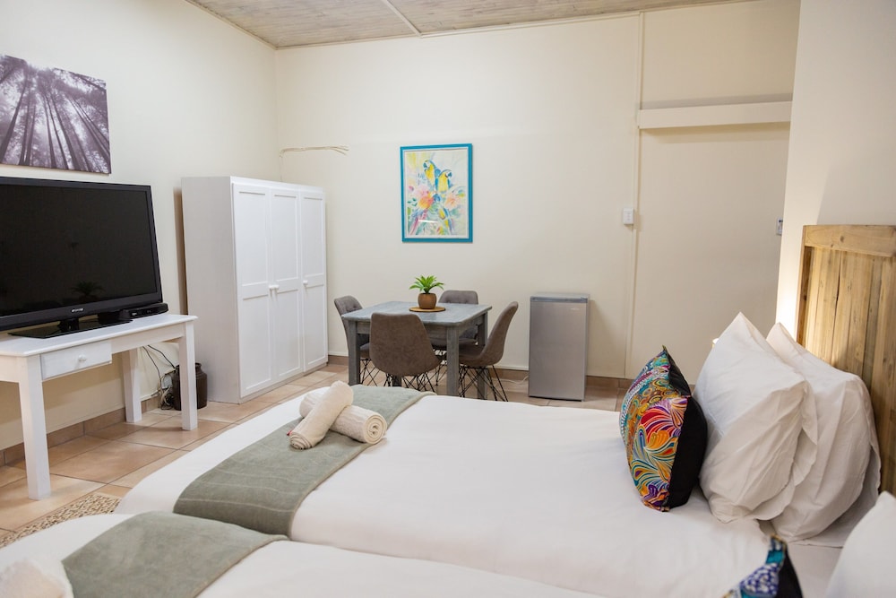 Glen Maine Guest House