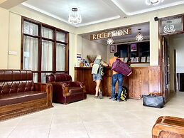 PEAK HOTEL
