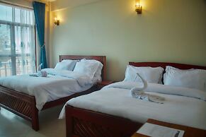 PEAK HOTEL