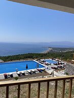 Assos Karadut Taş Otel