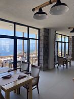Assos Karadut Taş Otel