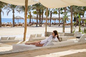 Serry Beach Resort