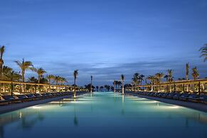 Serry Beach Resort