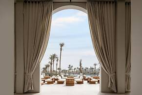 Serry Beach Resort