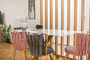Elegant Suite by Cloudkeys