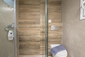 Athens Bright Suite by Cloudkeys