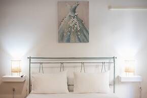 Athens Bright Suite by Cloudkeys