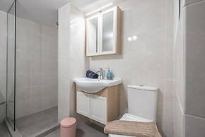 Supreme Suite With Balcony by Cloudkeys