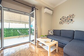 Supreme Suite With Balcony by Cloudkeys
