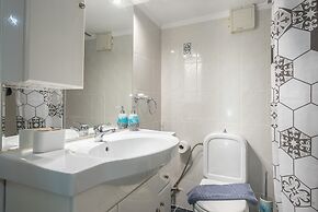 Boutique Acropolis Apartment by Cloudkeys