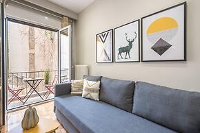 Elegant Mavili Suite by Cloudkeys