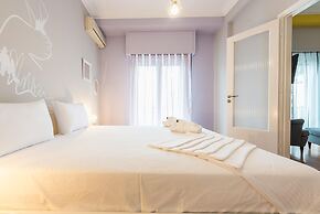 Athens Boutique Apartment by Cloudkeys