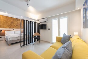 Phaedon Terrace Suite Near Acropolis by Cloudkeys