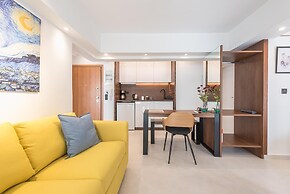 Phaedon Terrace Suite Near Acropolis by Cloudkeys