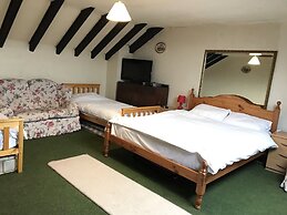 Cottage on Exmoor - Sleeps 8 & Parking