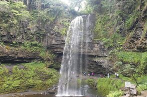 Waterfall Country Escape