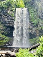Waterfall Country Escape