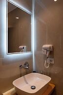 Monel Hotel