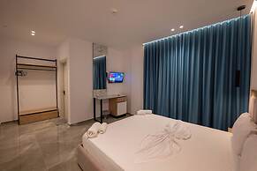 Monel Hotel