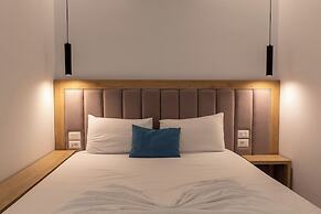Monel Hotel