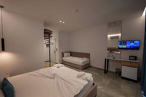 Monel Hotel
