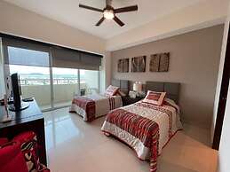 Gavias Golden Shore