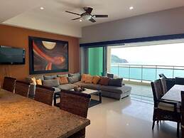 Gavias Golden Shore