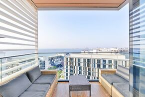 Luxury 2BR - Awesome Views - Ain Dubai