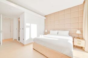 Luxury 2BR - Awesome Views - Ain Dubai