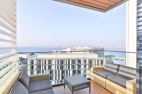 Luxury 2BR - Awesome Views - Ain Dubai