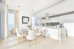 Luxury 2BR - Awesome Views - Ain Dubai